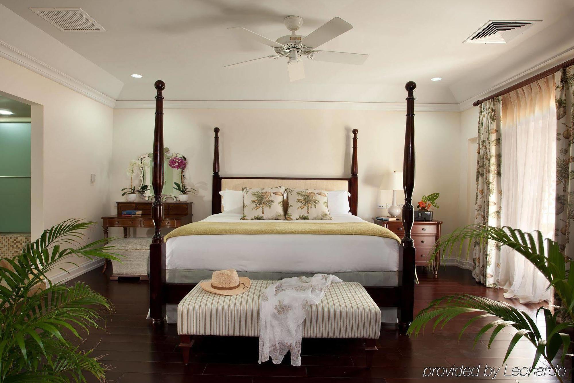 Bodyholiday คาสทรีส ภายนอก รูปภาพ